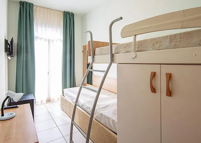 Ginevra Hotel *